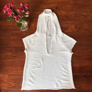 Jordan Taylor Hooded mesh Top